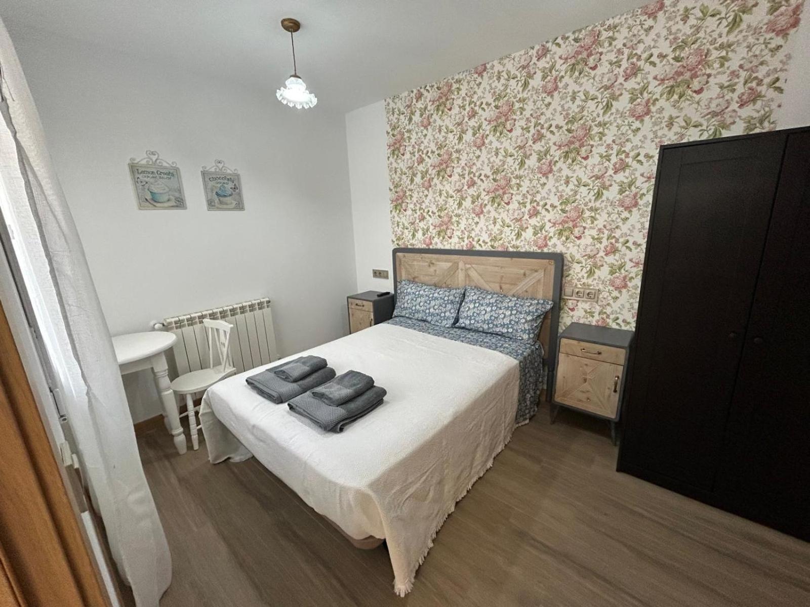 Apartamentos Torres Del Milladoiro Ames Exterior photo